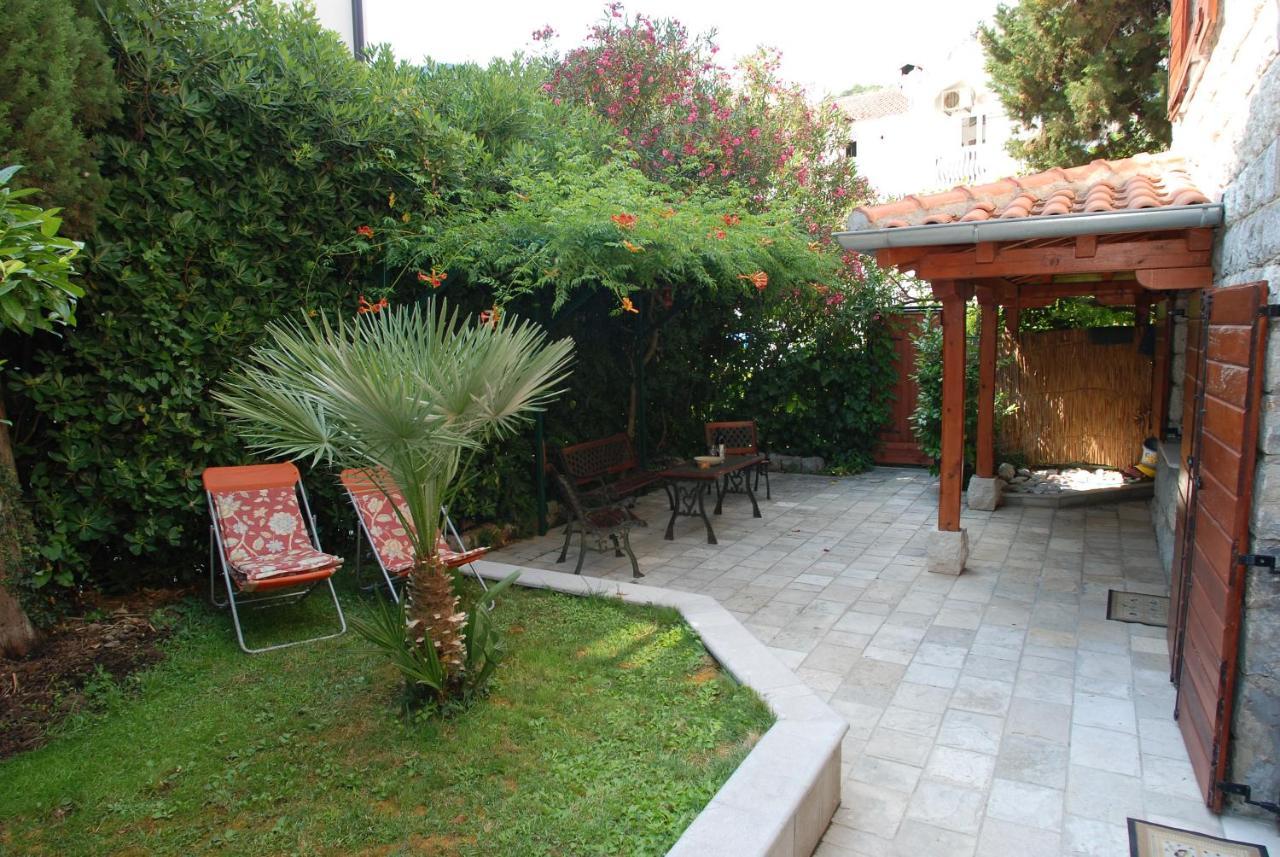 Holiday home Olive Tree